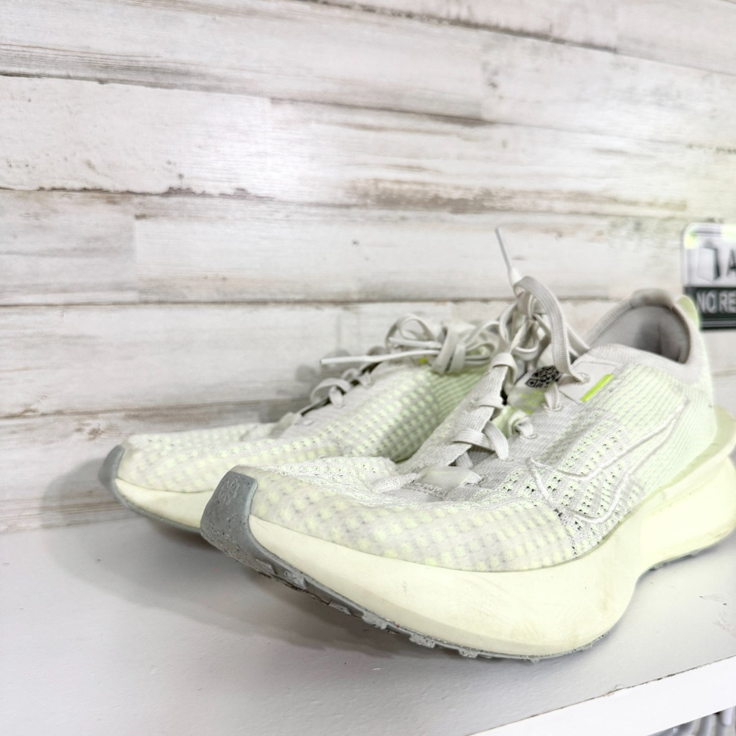 Nike Shoes Women Size 8.5 Sea Glass Interact Run Barely Volt Road Run Sneakers