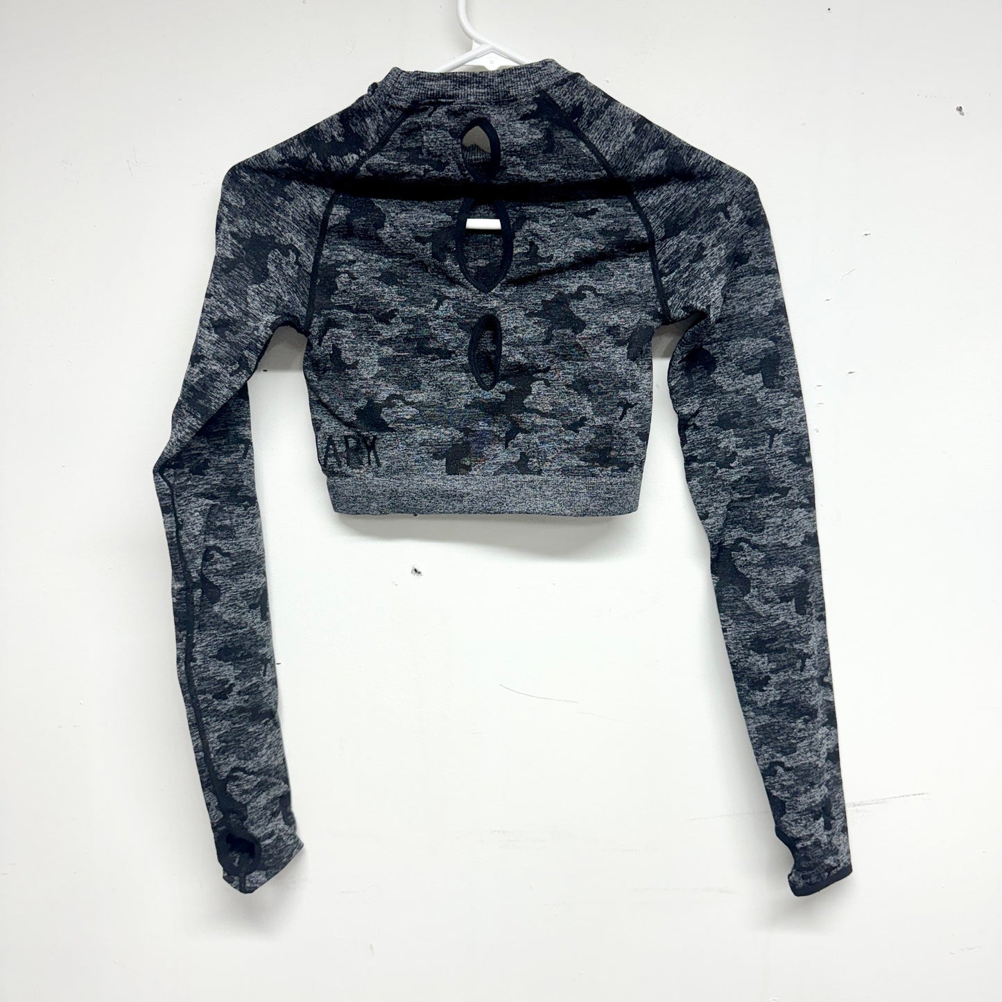 Gymshark Women ADAPT CAMO SEAMLESS LONG SLEEVE CROP TOP SIZE XS