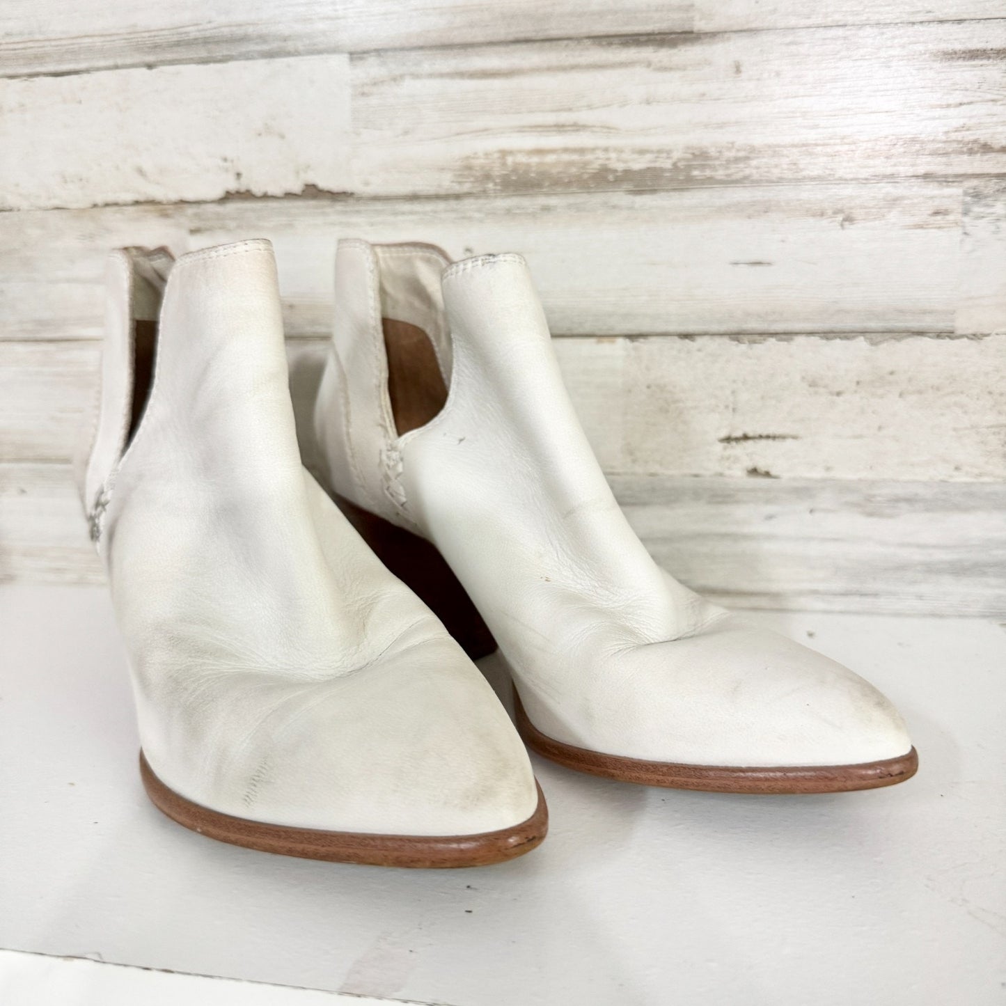 Frye Shoes Women Size 6M Cream Leather Cut Out Ankle Bootie Boots Shootie Casual