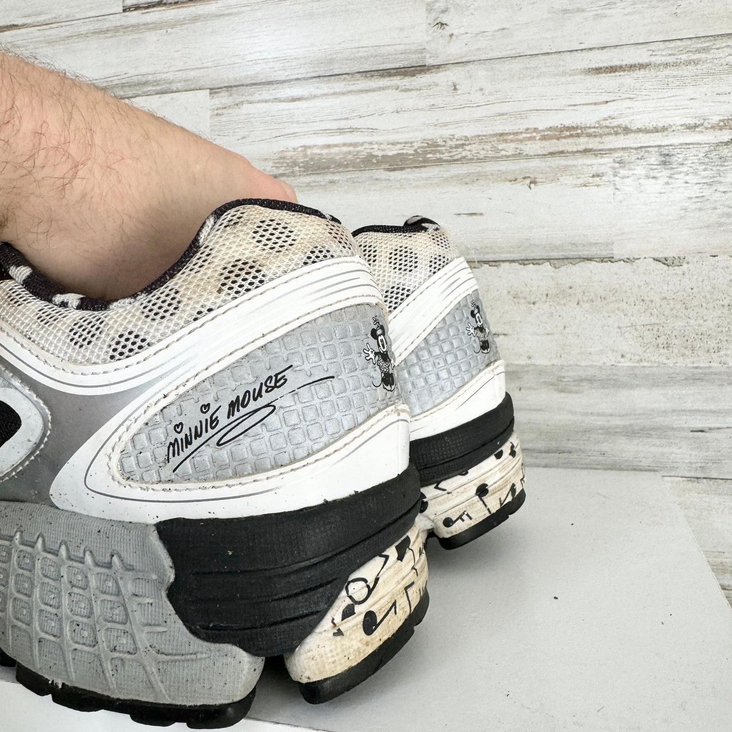 New Balance Womens Run Disney Minnie Mouse Yoo Hoo 2015 Running Shoes Size 12