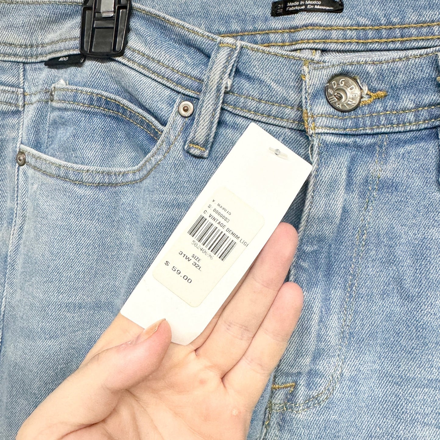 URBAN OUTFITTERS Men Vintage Denim Light Washed Skinny Jeans Size 31 X 32 NWT