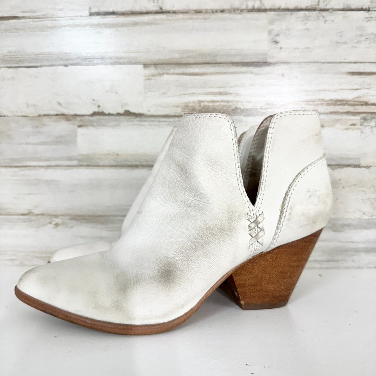 Frye Shoes Women Size 6M Cream Leather Cut Out Ankle Bootie Boots Shootie Casual