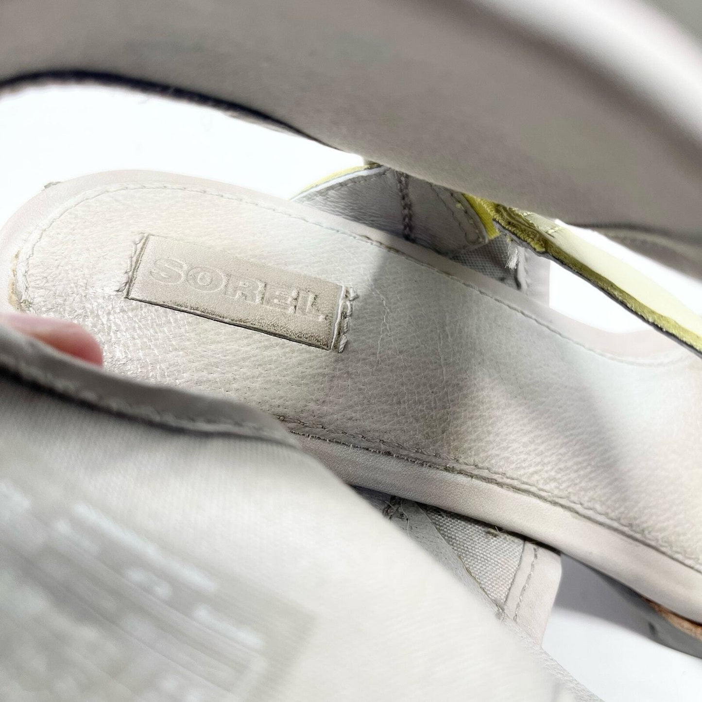 SOREL Sandals Women Size 9.5 Addington Cuff Block Heel Dove Grey Ankle Strap