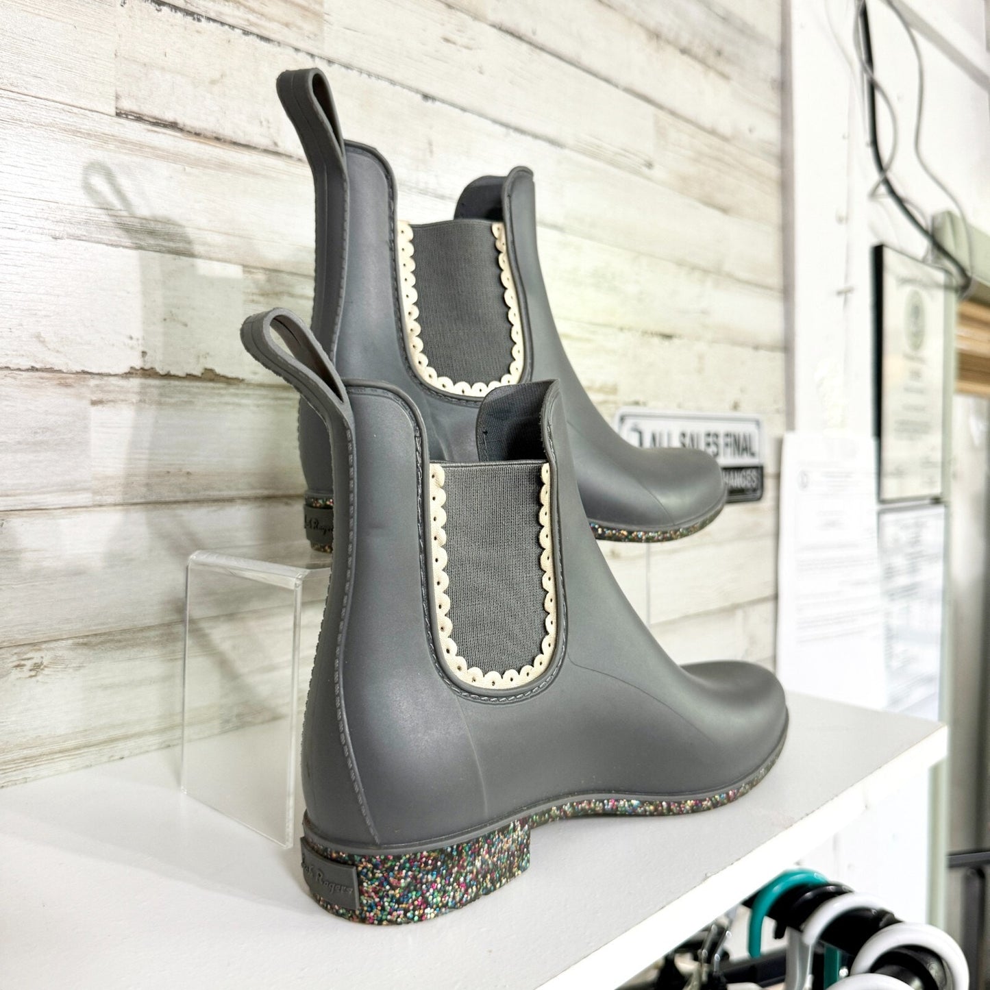 Jack Rogers Boot Women's Size 7 Sallie Rainboot Scallop Detail Glitter Outsole