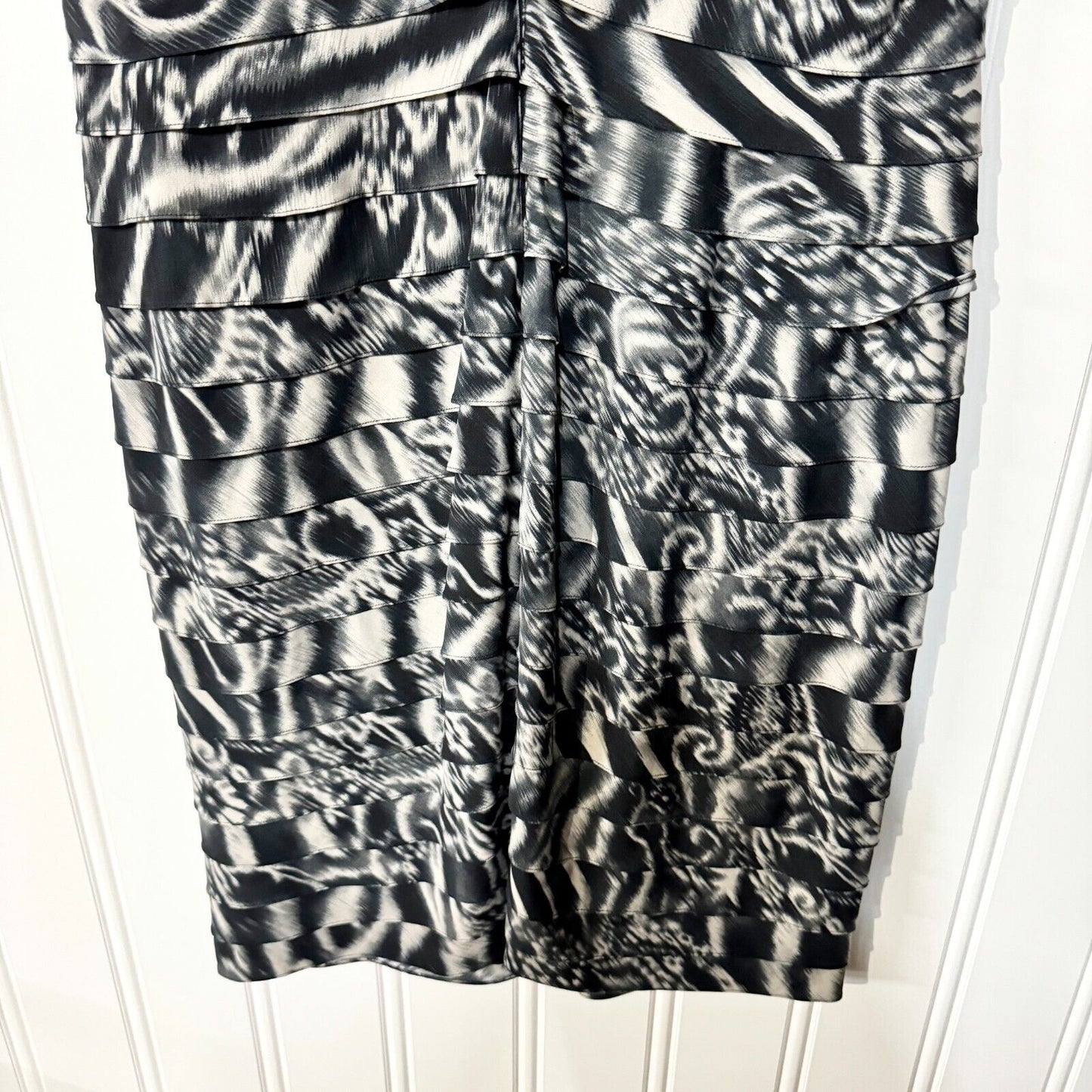 ADRIANNA PAPELL Dress Women Size 14 B&W Mini Abstract Pleated Ruffled Layer