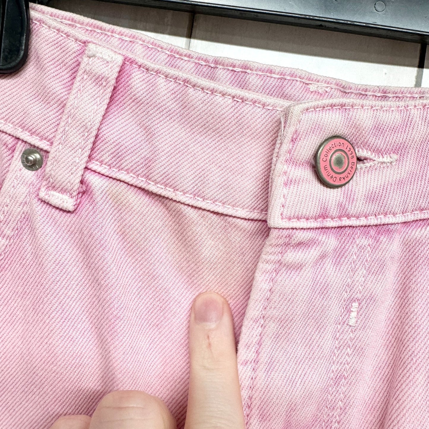 Denim Shorts Women Size 6 Pink High Rise Midi Cuffed Hem Zip Fly 5-Pocket Summer