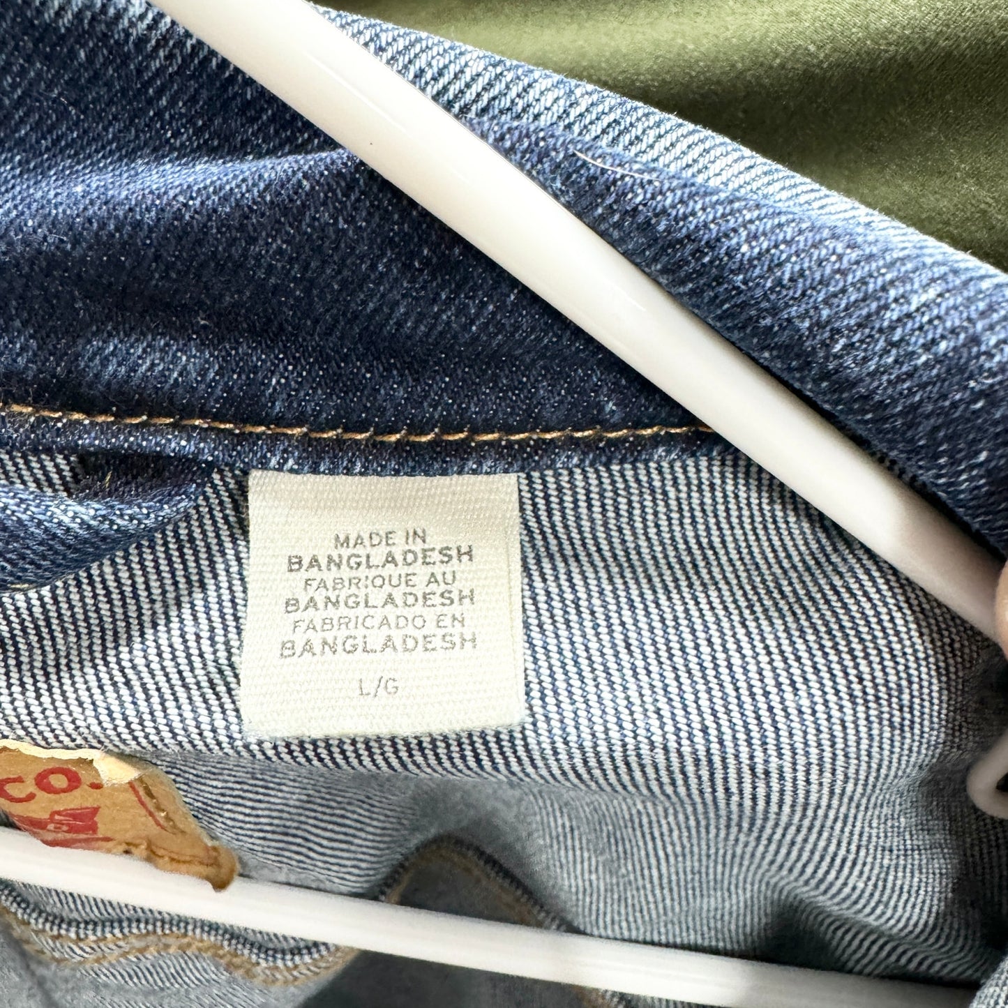 Levi’s Men's Trucker Denim Button Down Collared Jean Jacket Size Large