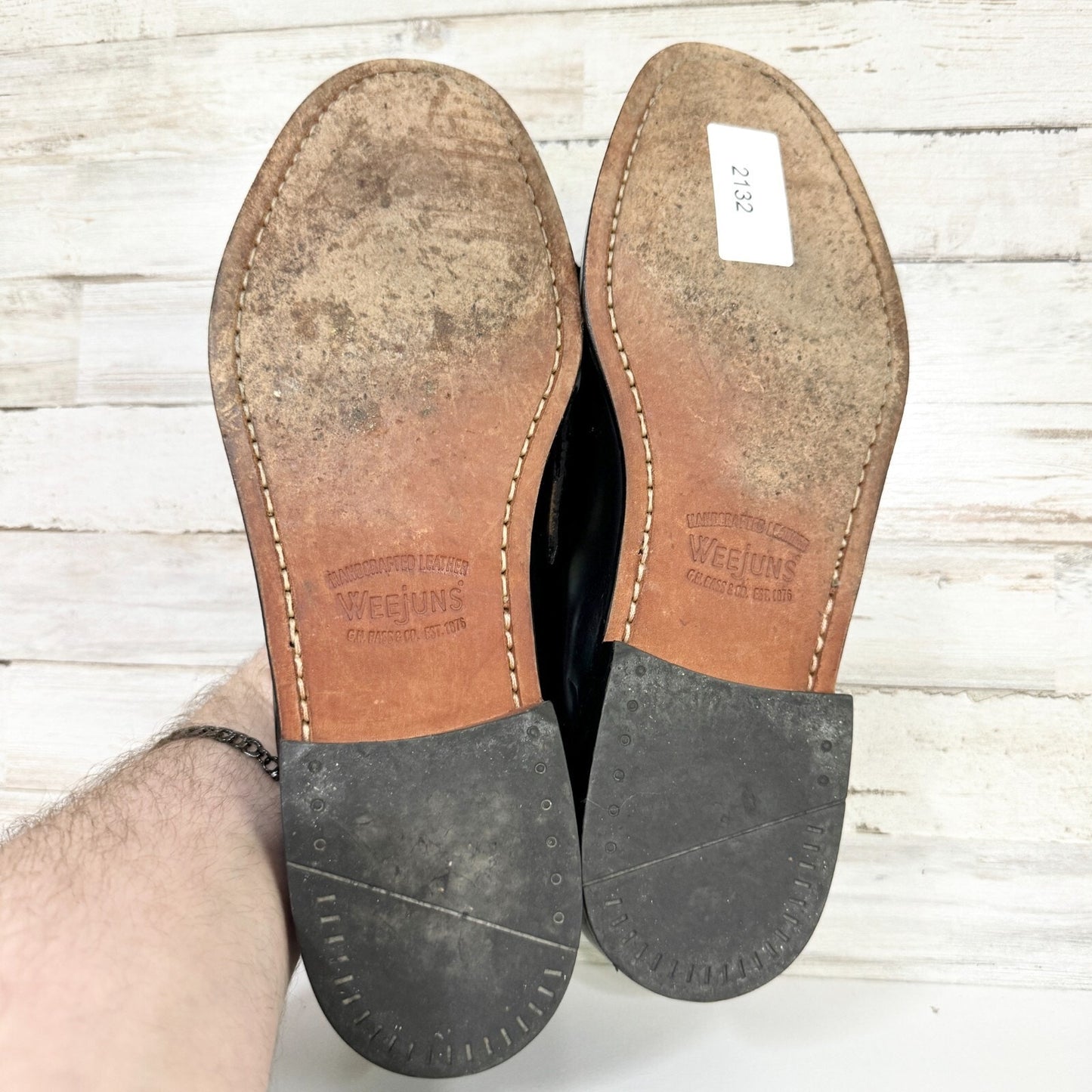 G.H. Bass & Co. Loafers Men 11.5 Brown Leather Weejuns Flats Wine Tassel Brown