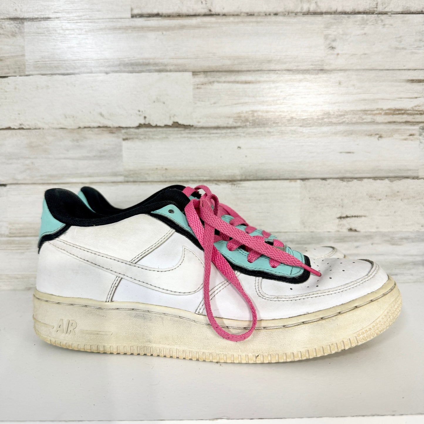 Nike Youth Air Force 1 LV8 White Running Shoes Sneakers Size 6Y/7.5W BV1084-100