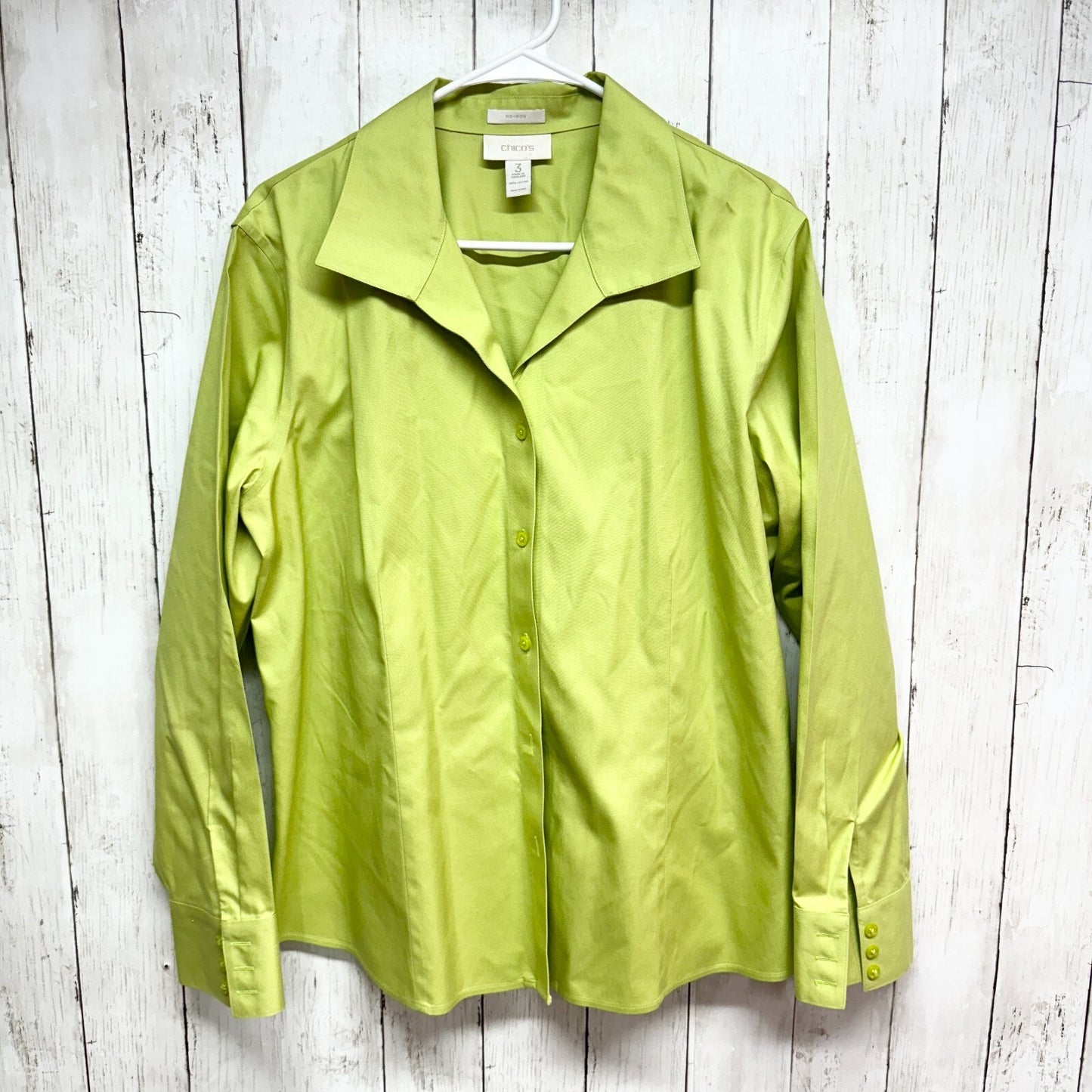 CHICOS Top Women Size 3/3X Button Down Green Non Iron Long Sleeve Spread Collar