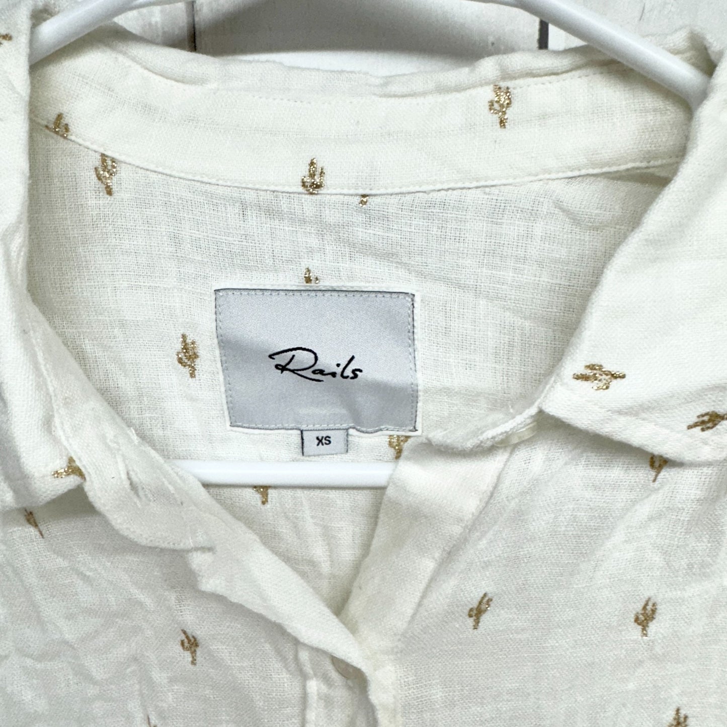 Rails Top Women Size XS White Linen Gold Cactus Short Sleeve Button Down Blouse