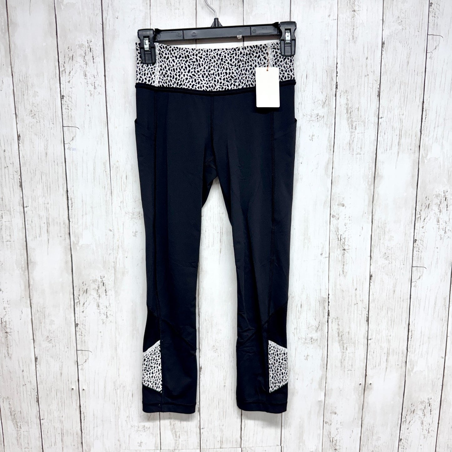 Lululemon Pants Women Size 2 Black Speckle Print Ankle Crop Leggings Pockets