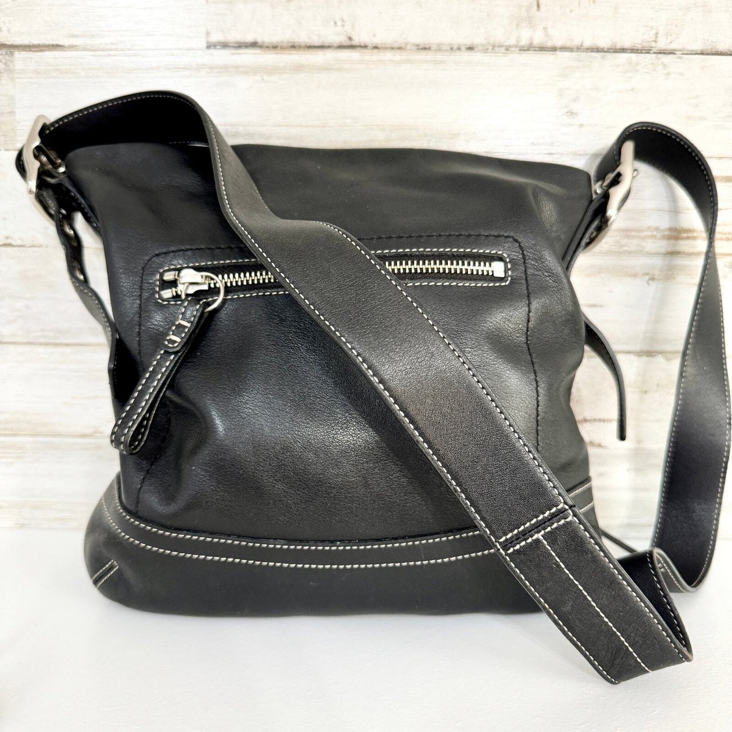 Vintage 90s Coach Womens Black Leather Adjustable Buckled Soho Shoulder Bag