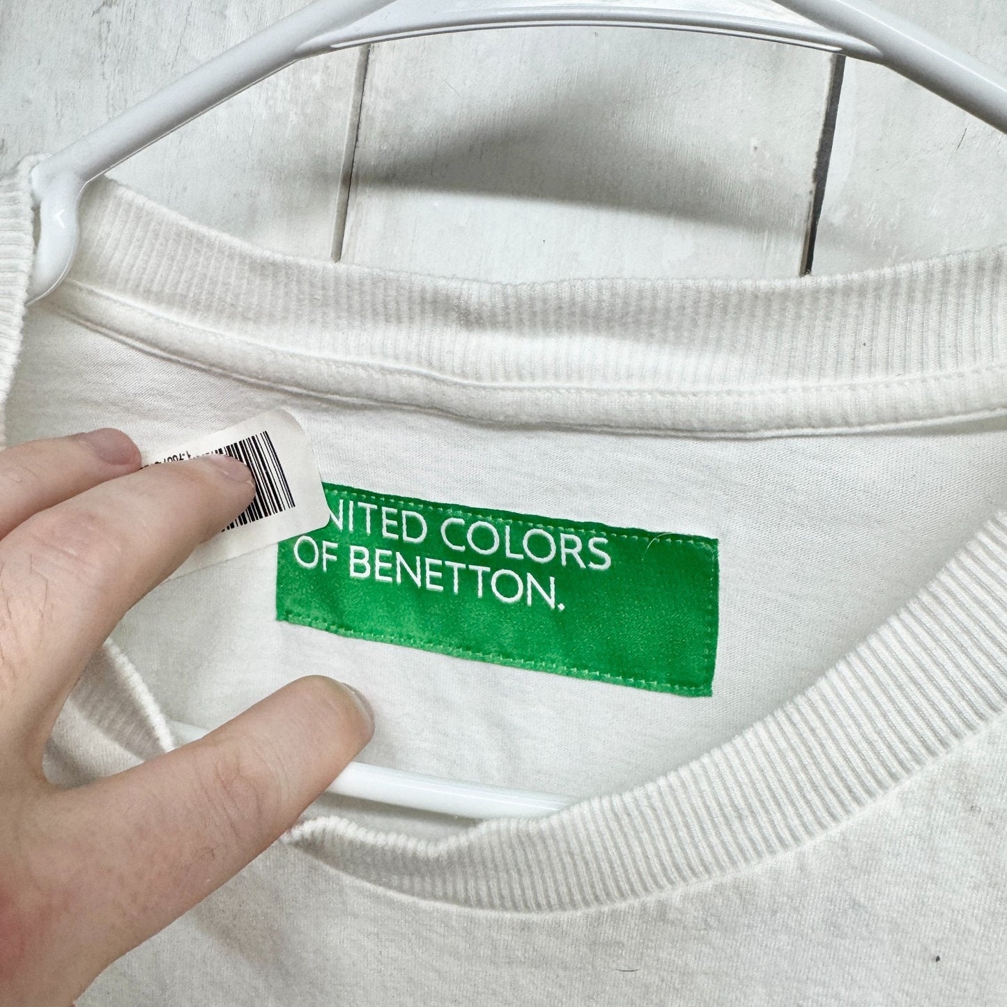 United Colors of Benetton Shirt Men Size Medium White Graphic Short Sleeve Tee
