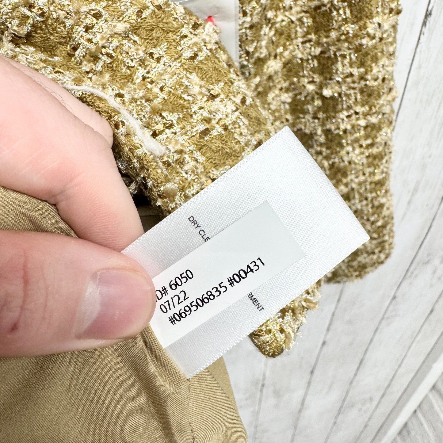 Express Women’s Jacket Sz XS Open Beige Gold Buttons Houndstooth Tweed Blazer