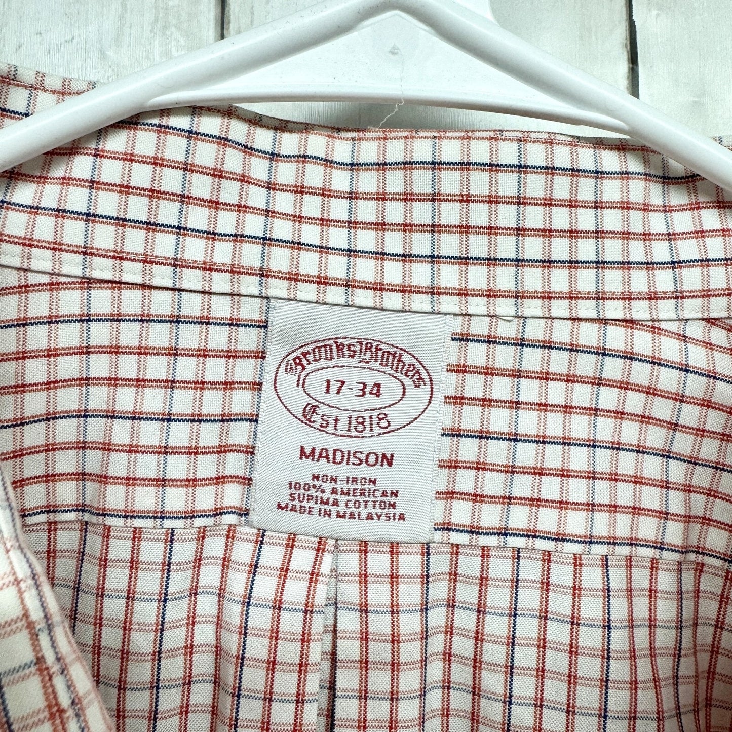 VTG BROOKS BROTHERS Button Down Men Size 17-34 100% Supima Cotton red Striped