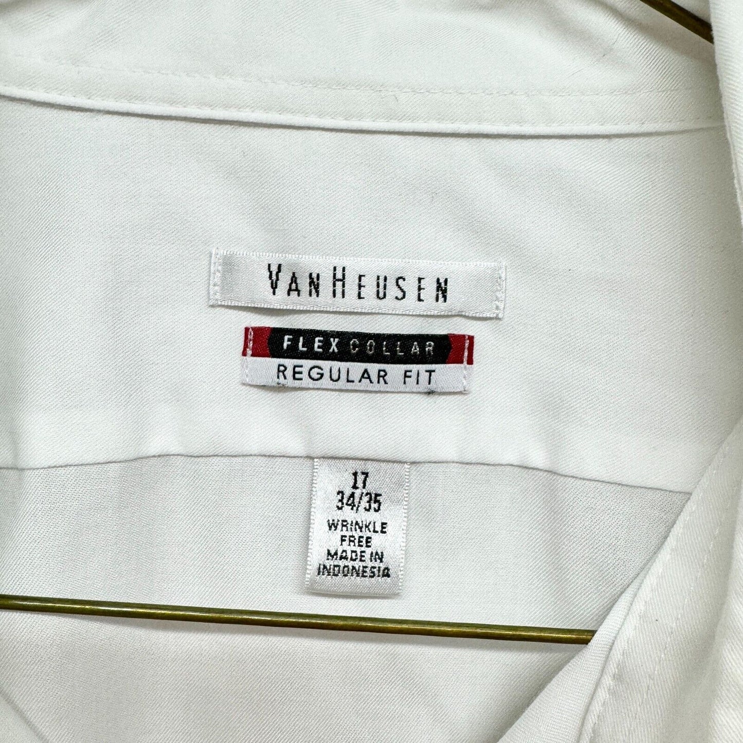 VAN HEUSEN Button Up Mens Sz 17 34/35 White Flex Collar Regular Fit Long Sleeve