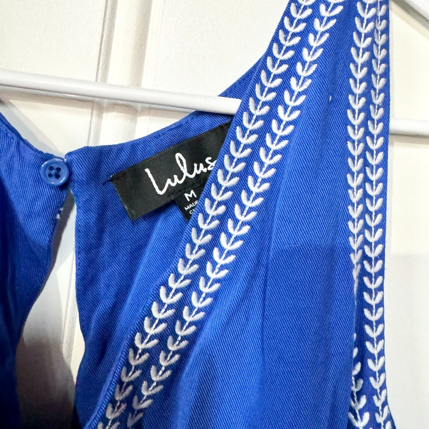 LULU'S Dress Women Size Medium Sleeveless Mini Deep V Embroider Trim Royal Blue