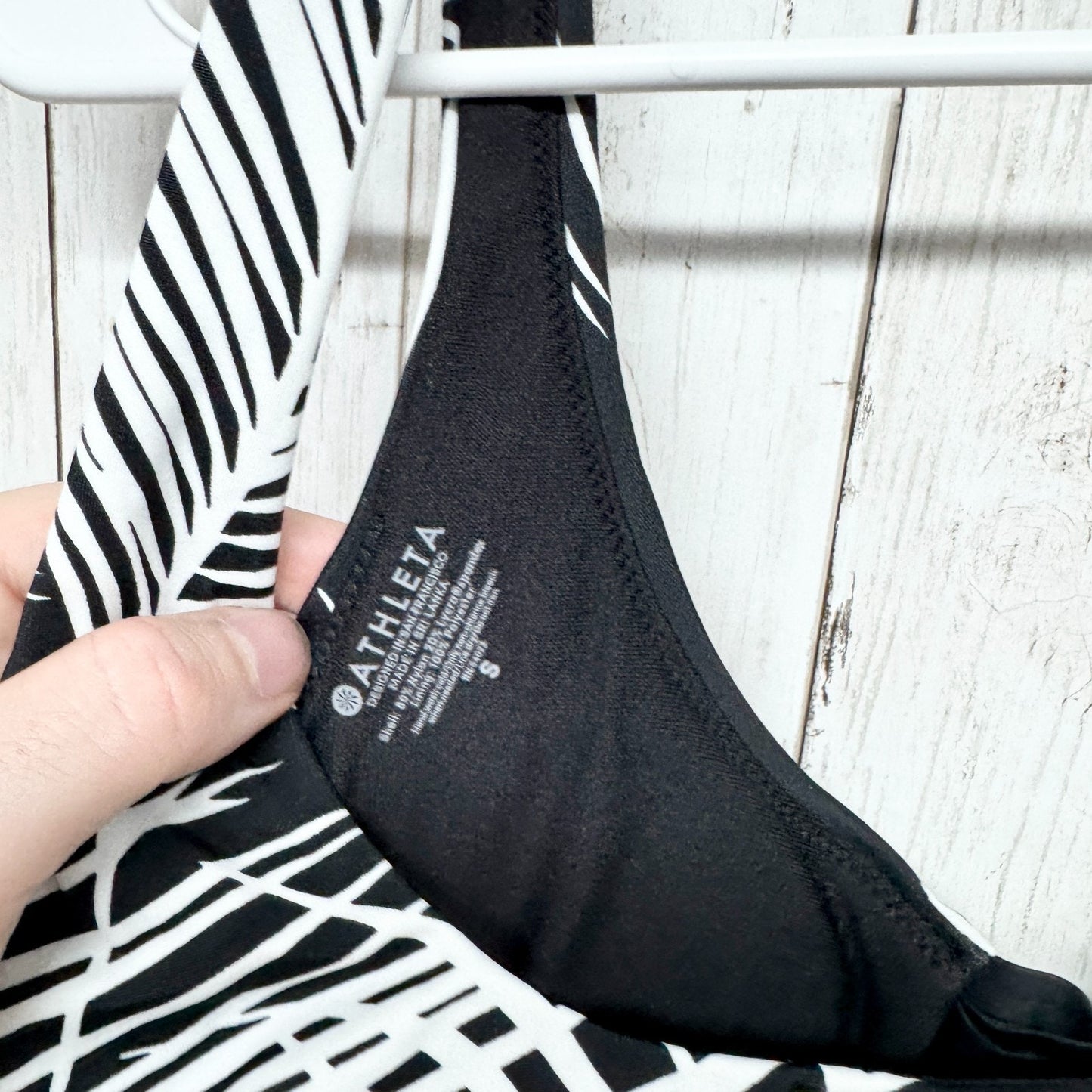 Athleta Top Women Size Small Black White Retro Palm Scoop Neck Swim Bikini Beach