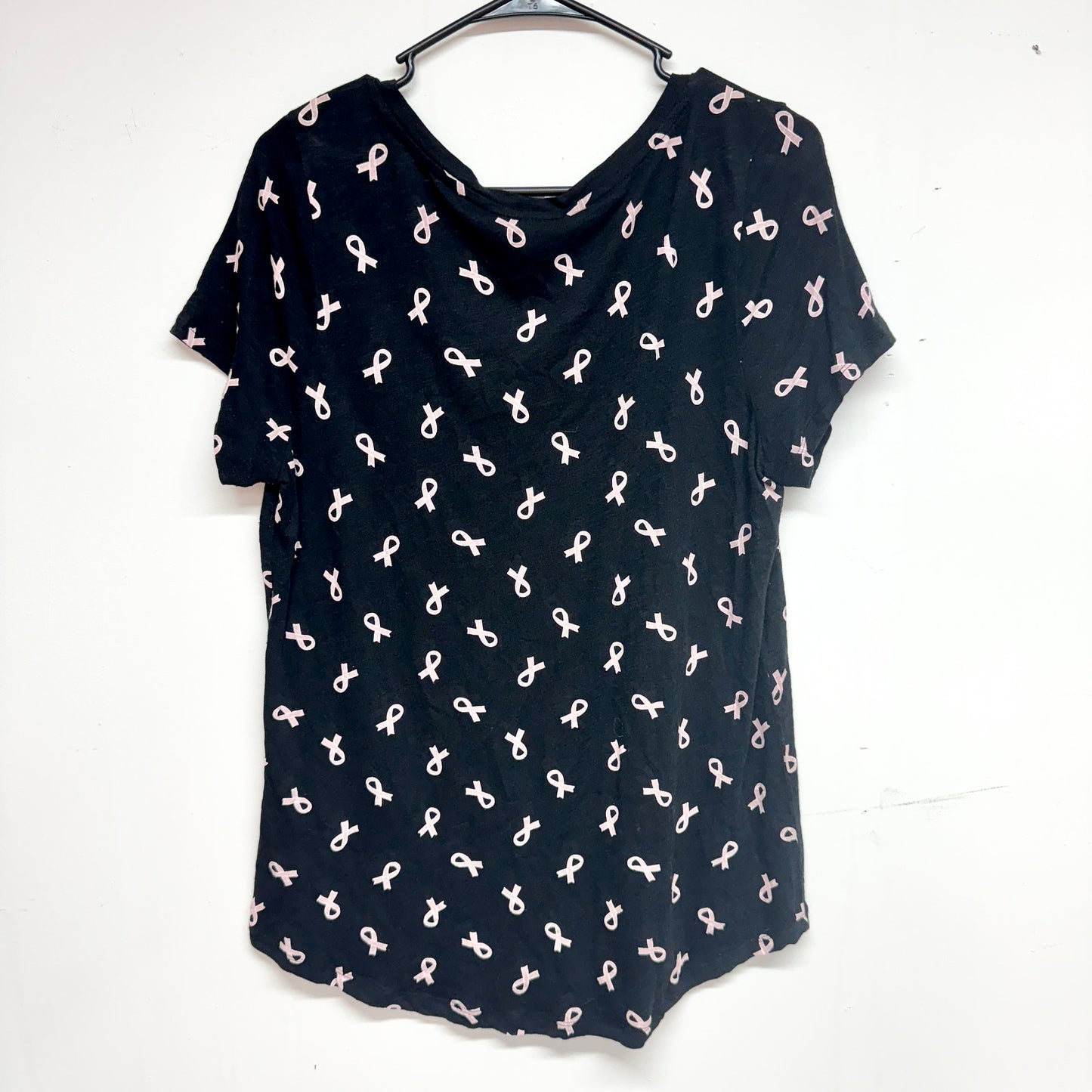 Torrid Womens Breast Cancer Awareness TShirt Size 0 (L)