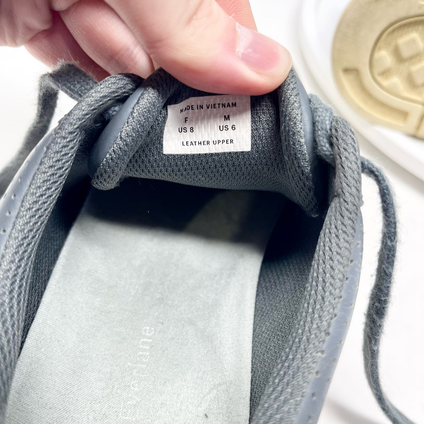 Everlane Women's The Trainer Leather Everyday Casual Sneaker Slate Gray Size 8