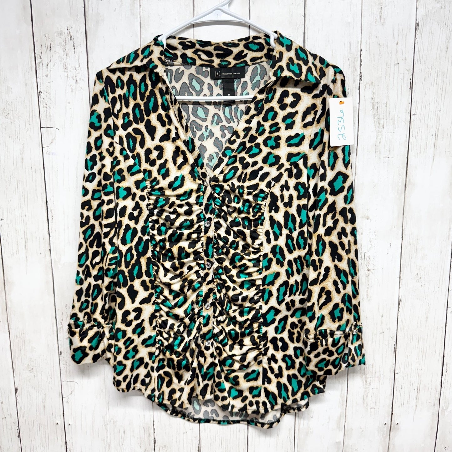 INC International Concepts Top Women Size Medium Cheetah Long Sleeve Button Down