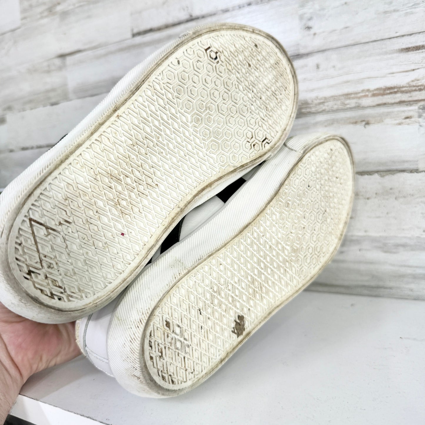 Burberry Youth Kids White Cedbury Brit Flag Leather Sneakers 35 Size 2.5 10-11Y
