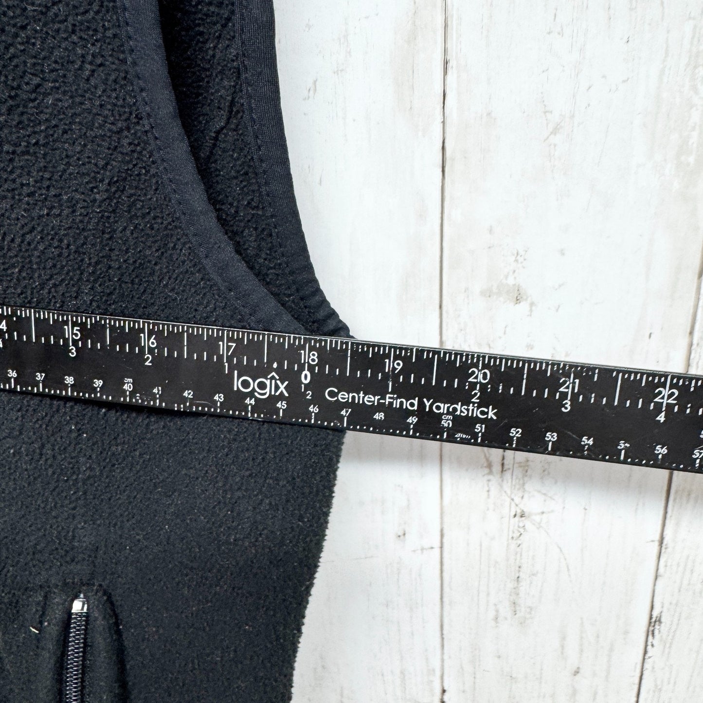 Woolrich Vest Women Size Large Black Fleece Collared Sleeveless Full Zip Pockets