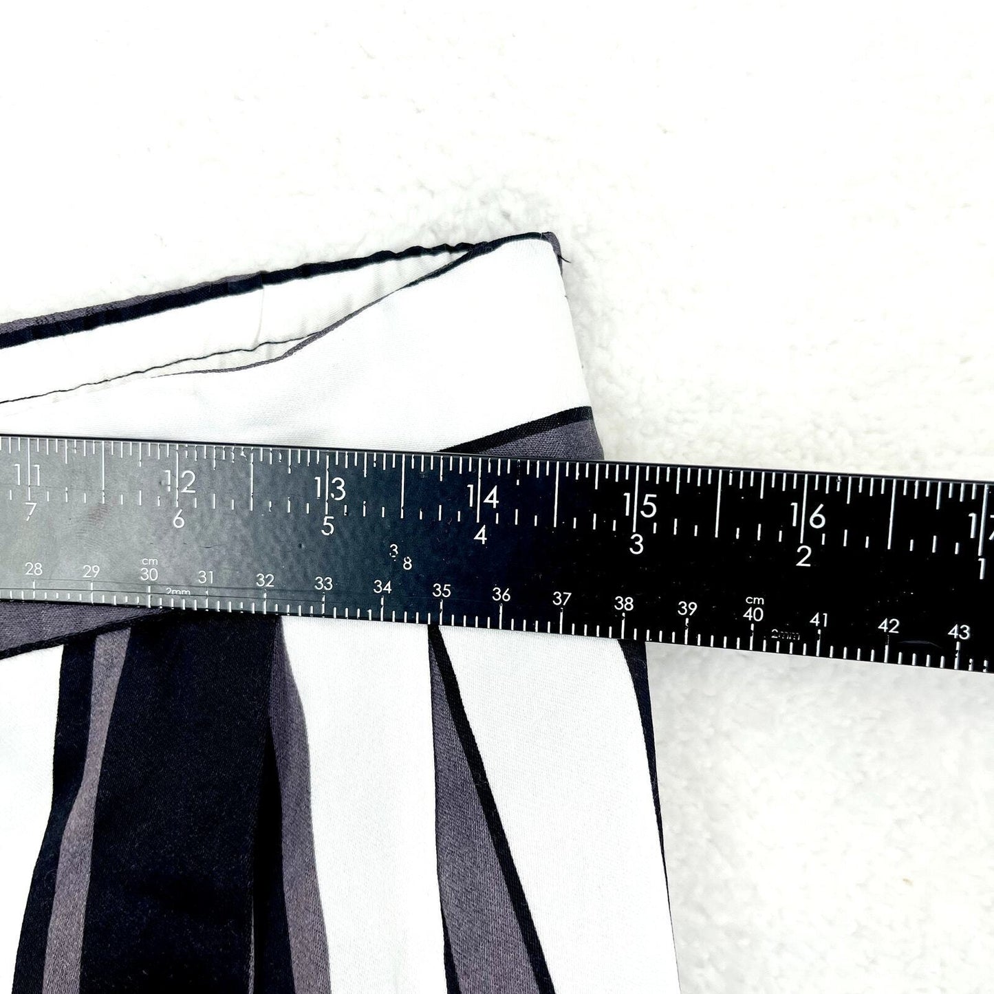 Zara Stripe White High Waisted Pull On Jogger Size Medium
