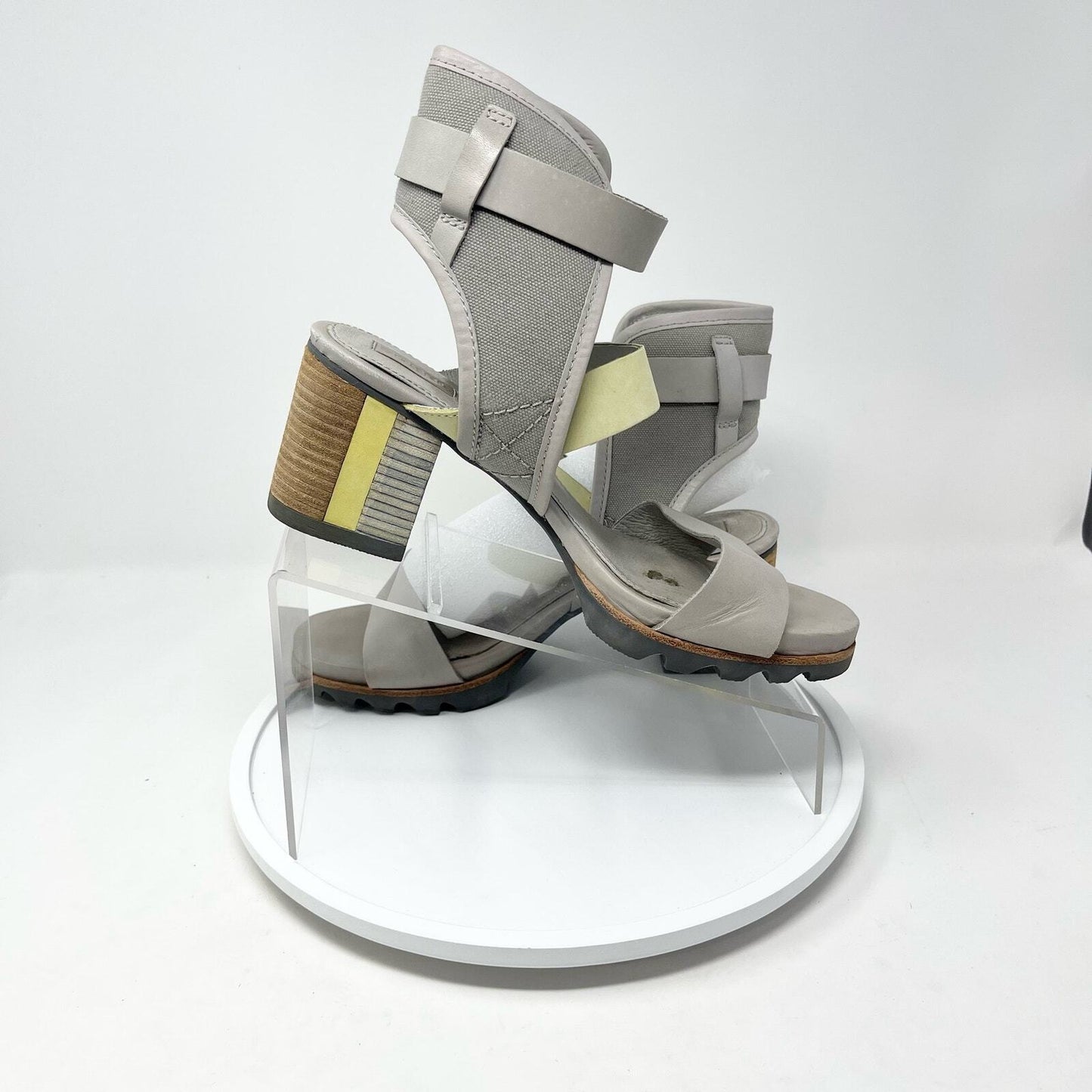 SOREL Sandals Women Size 9.5 Addington Cuff Block Heel Dove Grey Ankle Strap