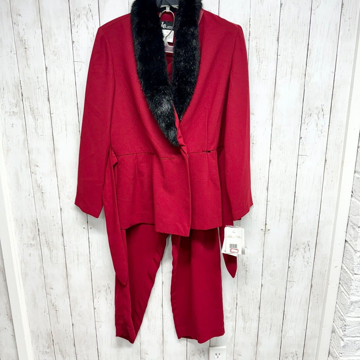 KS Collection 2 Piece Suit Women’s Sz 10P Matching Top Pants Blazer Red Workwear