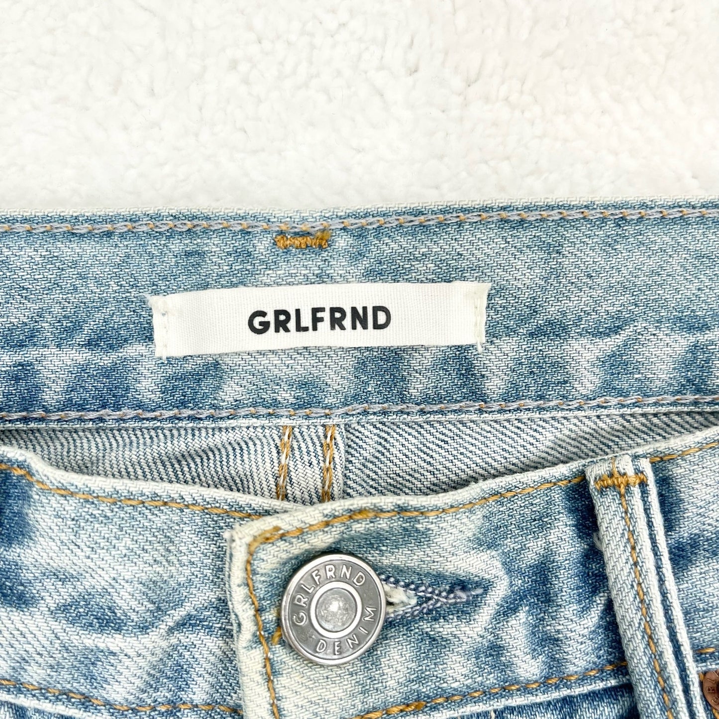 GRLFRND Women's Karolina (6768) High-Rise Straight Jeans in Domenico - Size 27