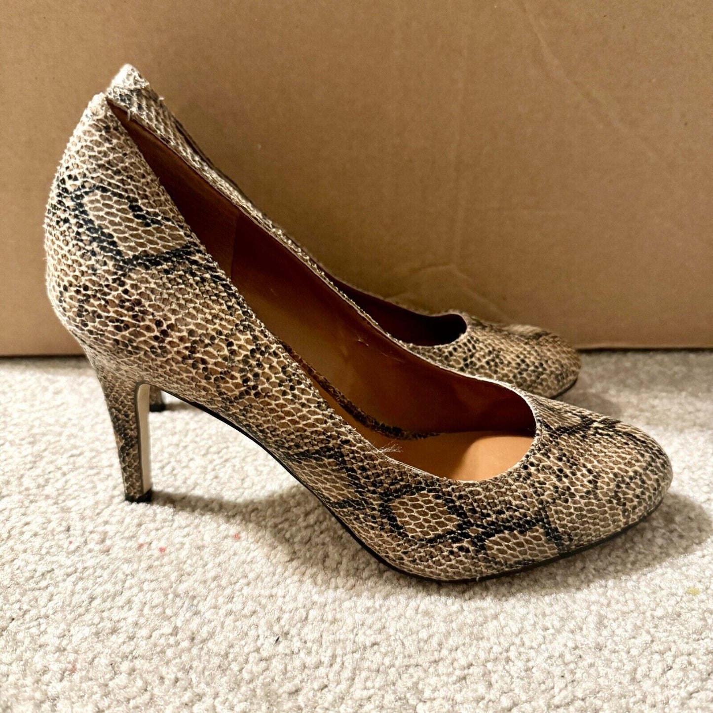 Banana Republic Size 7 Closed Toe Factory Snake Print Heel Round Toe Stilletto