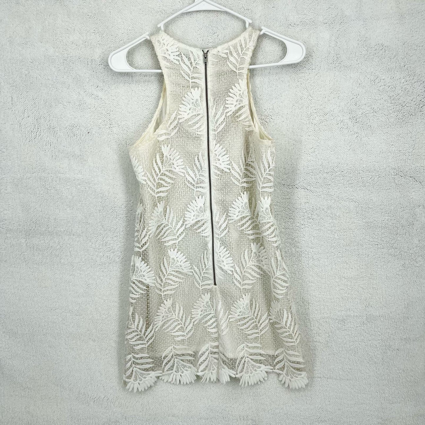 Lovers + Friends Mini Caspian Lace Scallop Sheath Dress Size XS