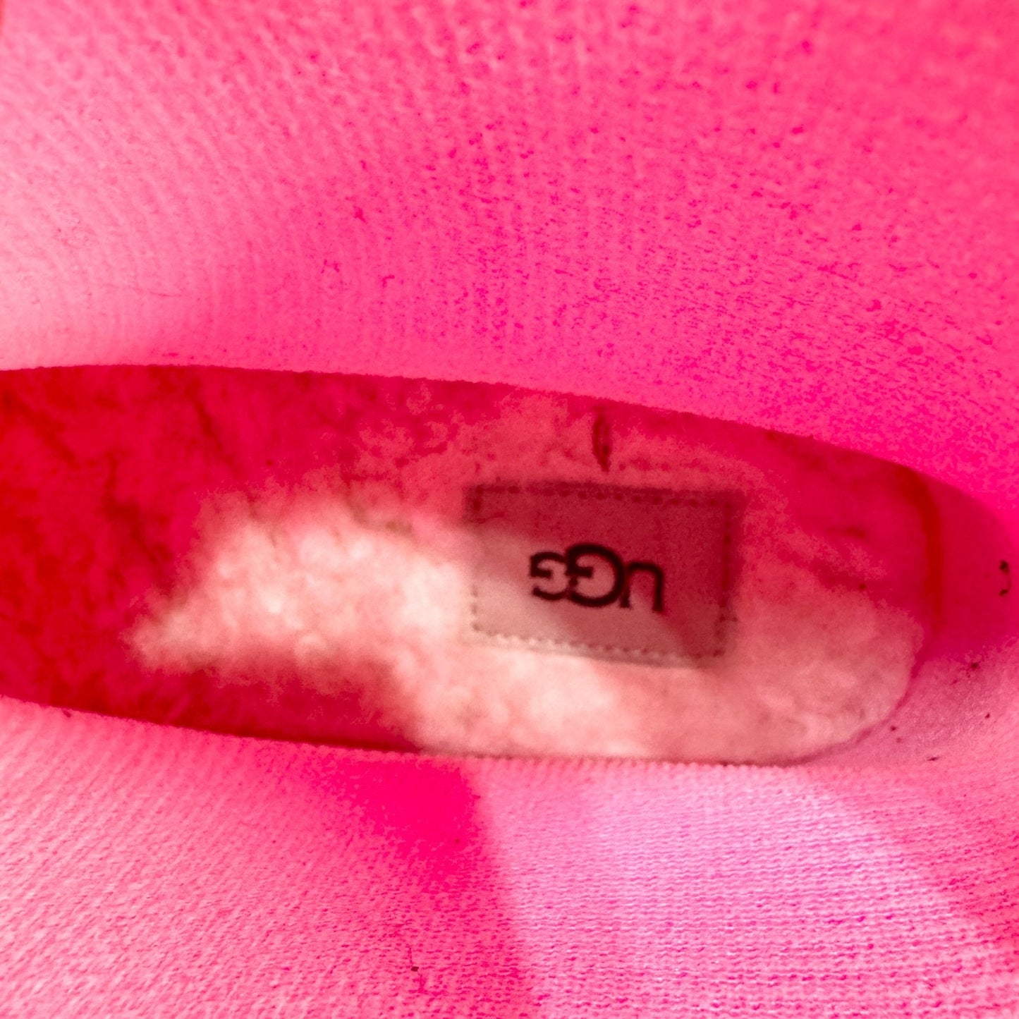 UGG Boots Youth Size 8 Drizlita Neon Hot Pink Shearling Insole Outdoor Trendy