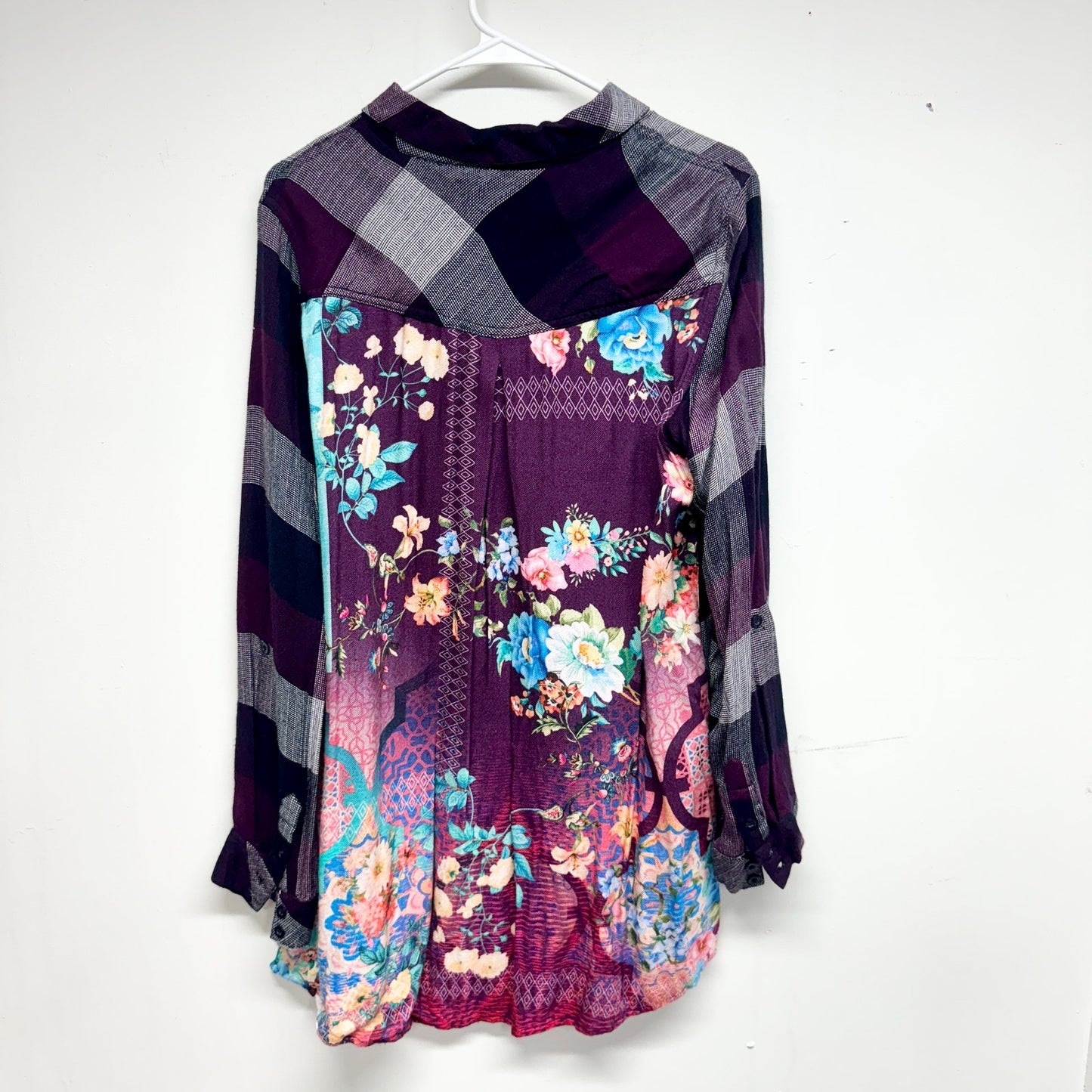 Tolani Collection Women Purple Plaid Button Down Tunic W/ Print Back Medium
