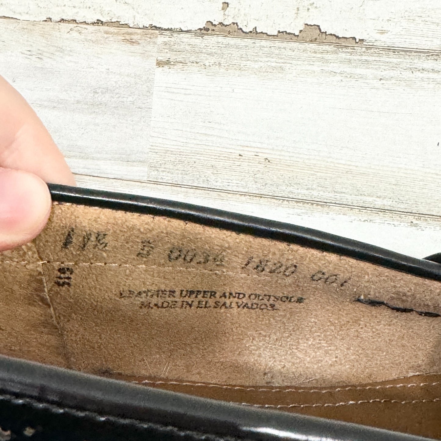 G.H. Bass & Co. Loafers Men 11.5 Brown Leather Weejuns Flats Wine Tassel Brown