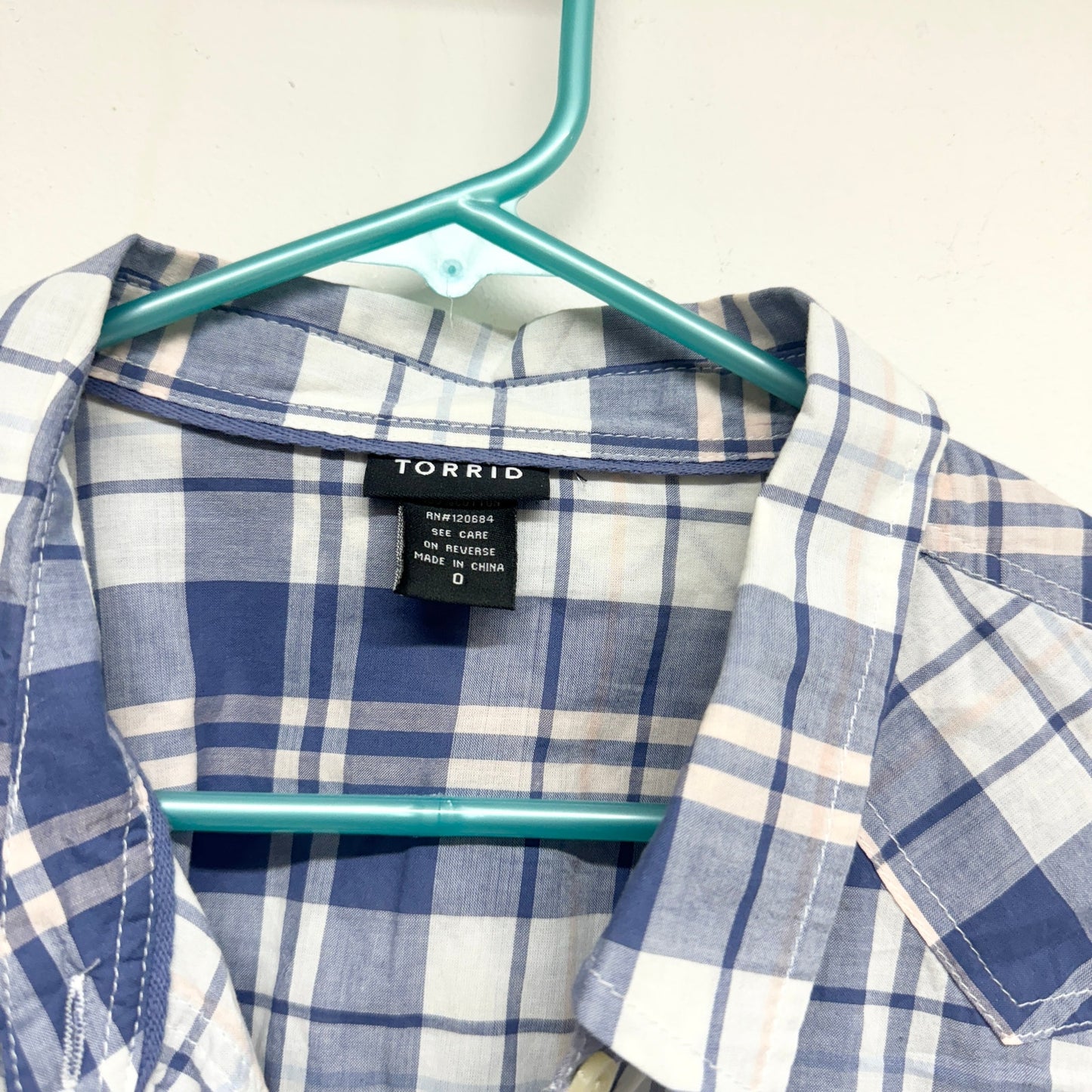 Torrid Women's Plaid Cotton Lightweight Blue White Button Down Top Size 0/Large