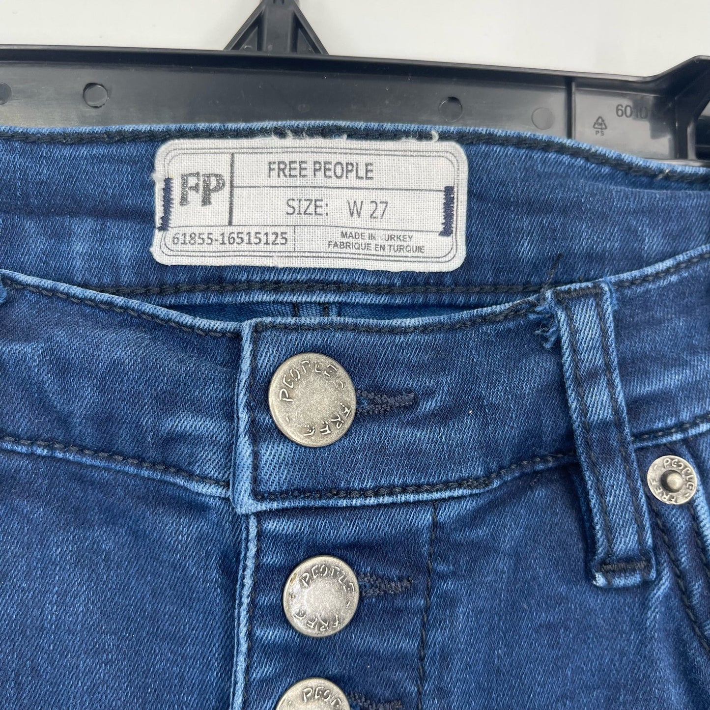 Free People Women 5 Front Button Destroyed Reagan Dark Wash Jeans Size 27