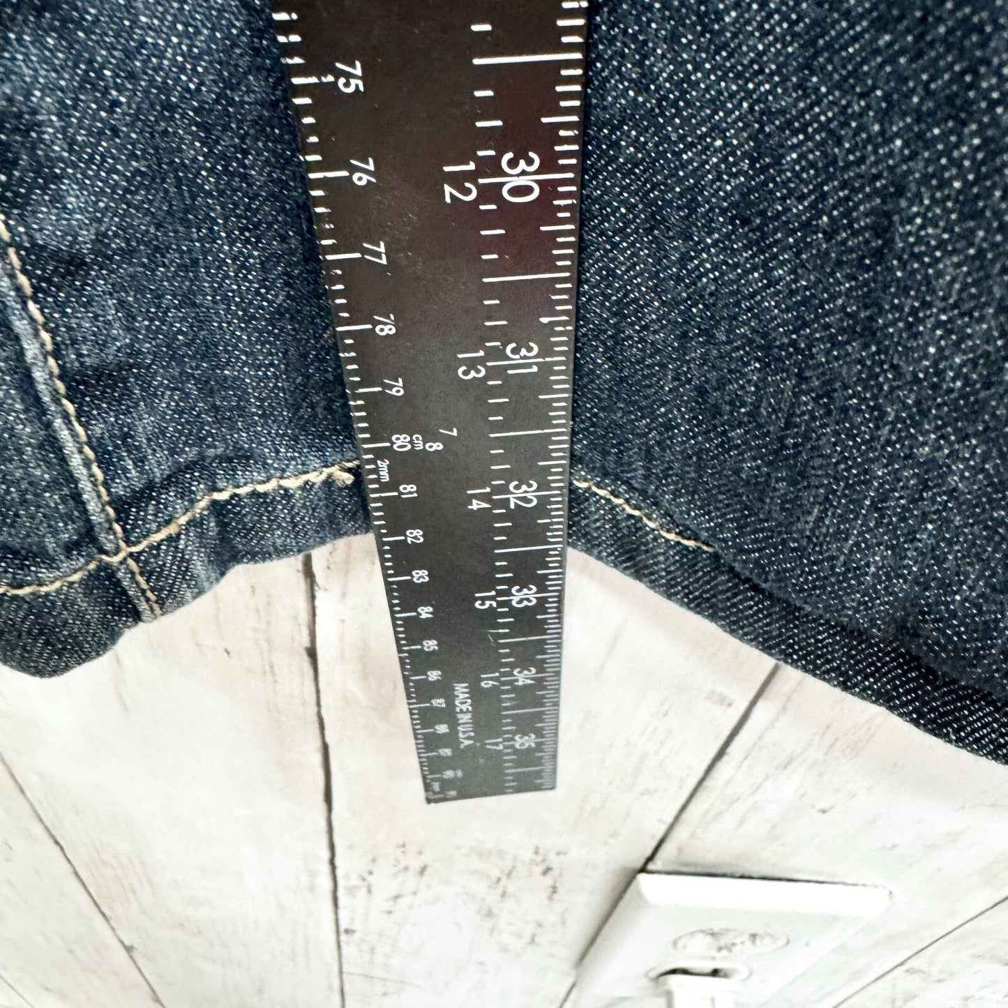 Y2K BCBG Maxazria Jeans Women 27 Dark Wash Denim Cotton Relaxed Flare Deep Pockt