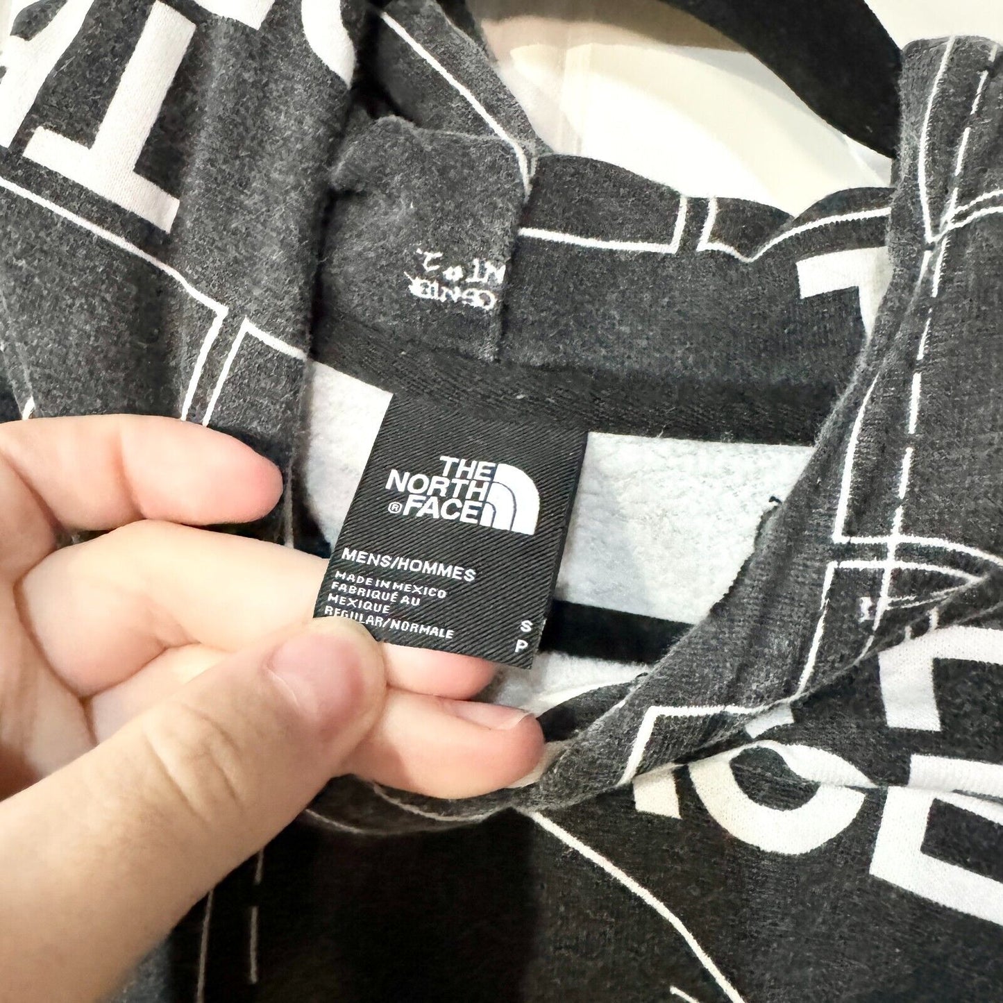 The North Face All Over Print Long Sleeve Crewneck Black Hoodie Size Small