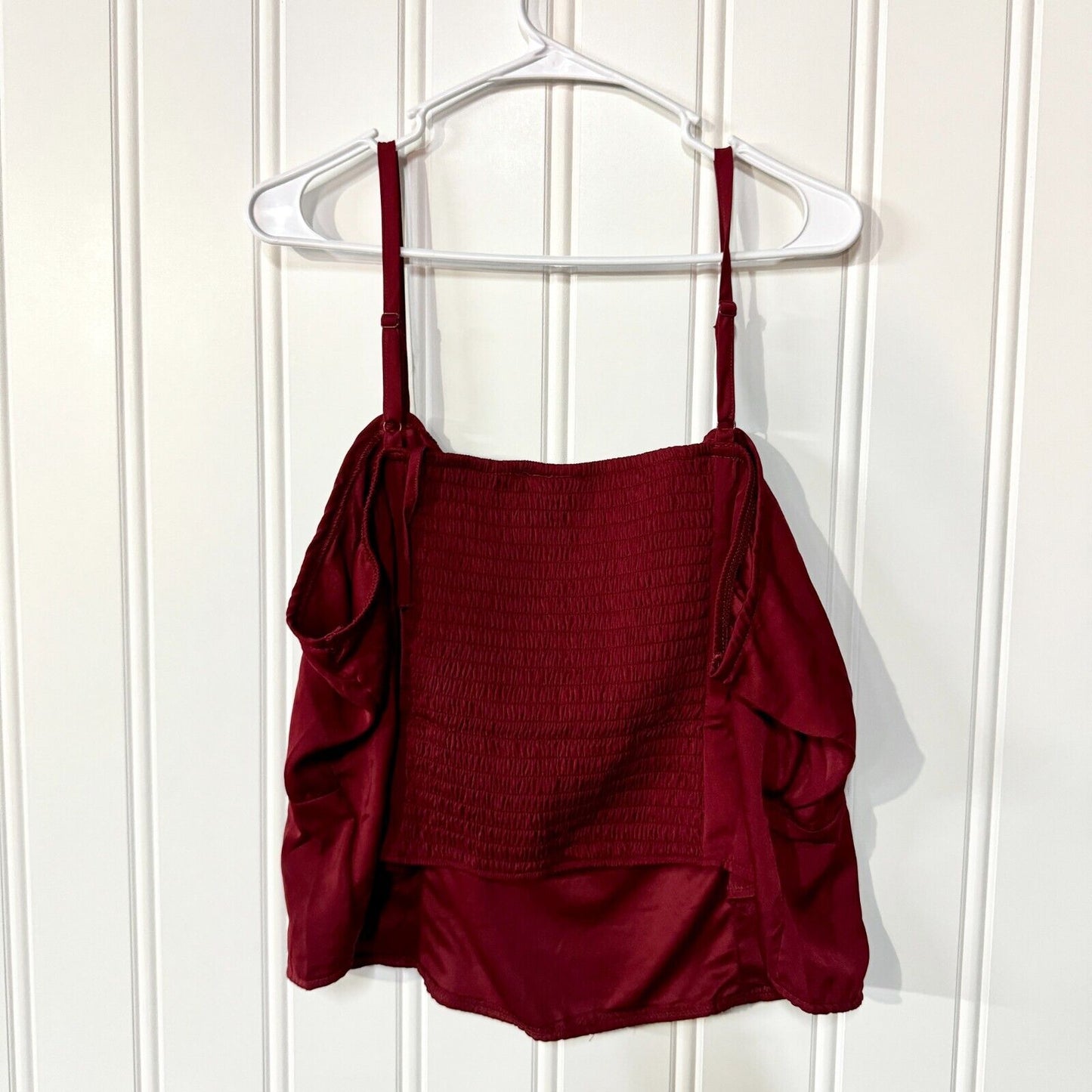 Torrid Tank top Women Size 3 XXL Burgundy Sleeveless Ruffled Pleated Cropped