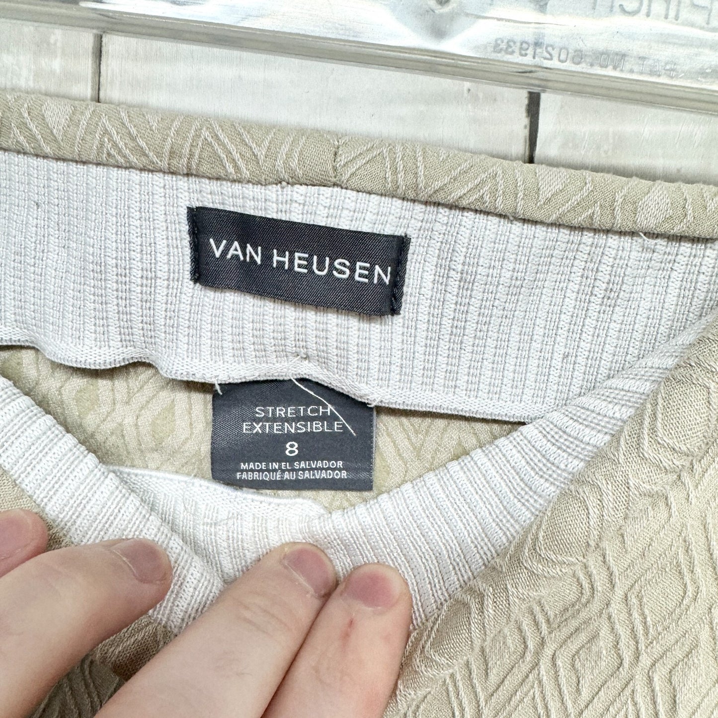 Van Heusen Pants Women Size 6 Stretch Extensible Tan Textured Pull On Straight