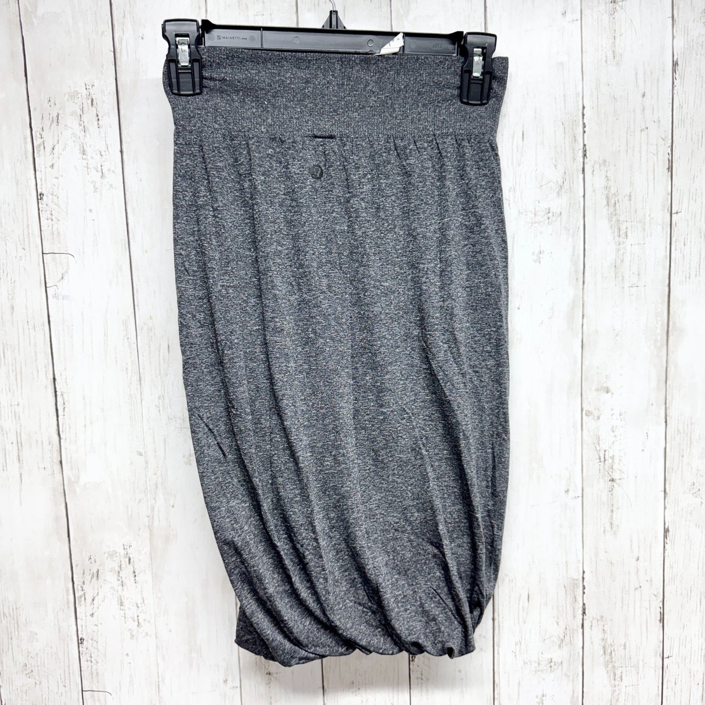 Lululemon Skirt Women Size 6 Heather Gray Boulevard Bliss Midi Casual Athletic