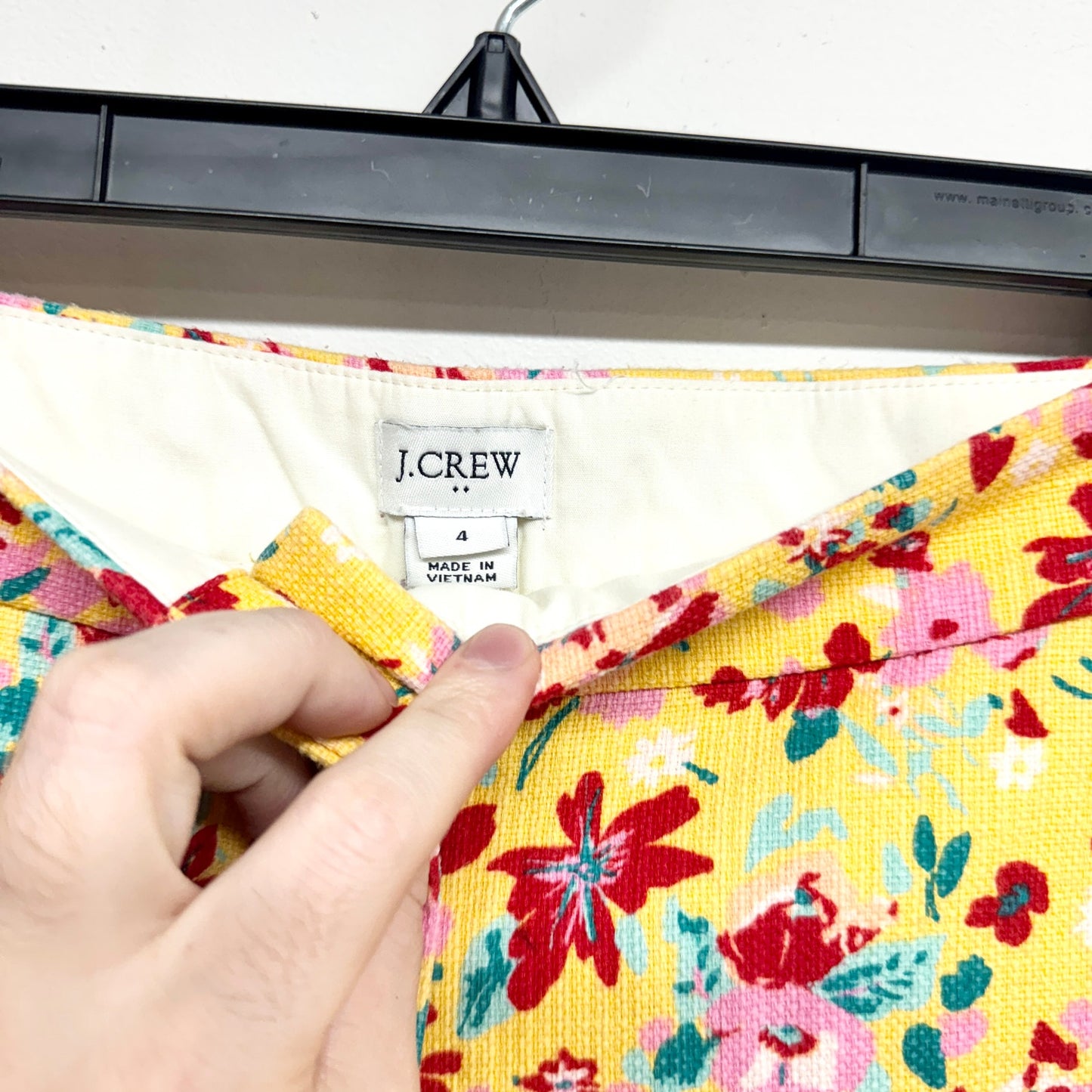 J.Crew Mercantile Women's 5" Patterned Basket Weave Raw Hem Shorts Size 4