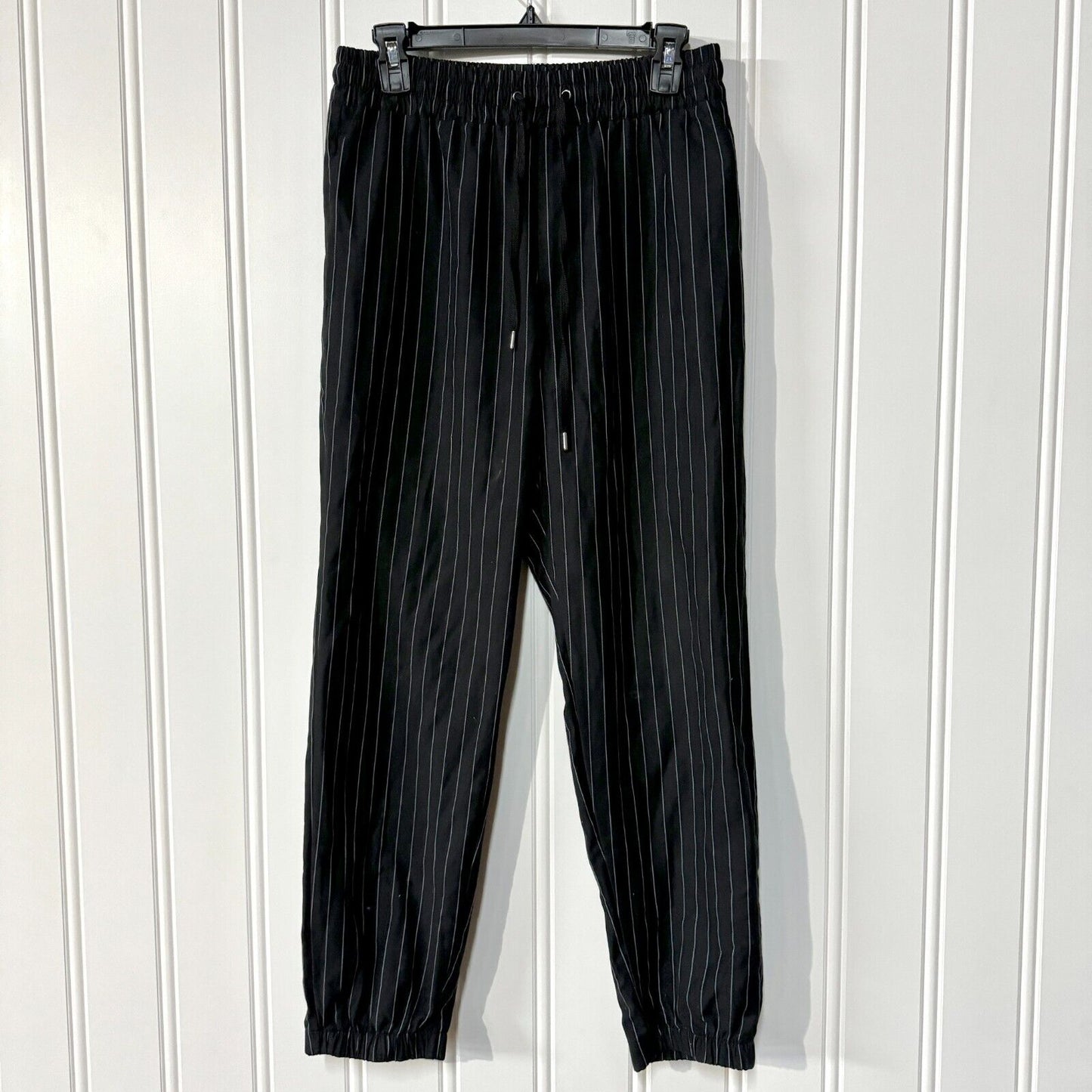 URBAN OUTFITTERS Pants Women Size M Elastic Waisted High Ankle Cropped Black