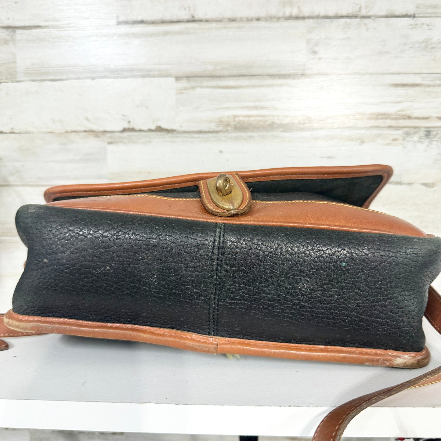 Vintage DOONEY & BOURKE Crossbody All Weather Pebbled Leather Crossbody Bag