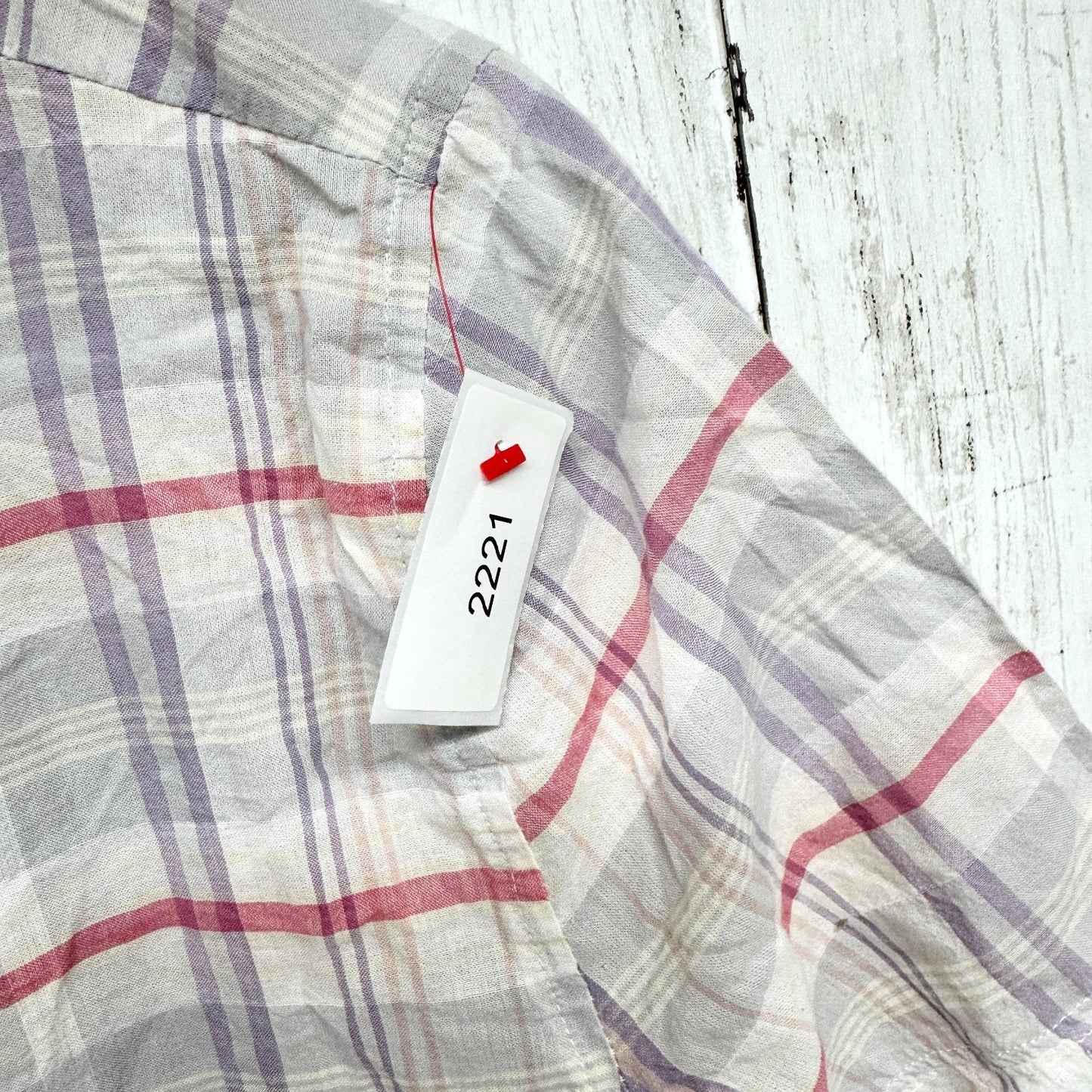 Susina Top Women Size Small Multicolor Plaid Short Sleeve Blouse Raw Hem Casual