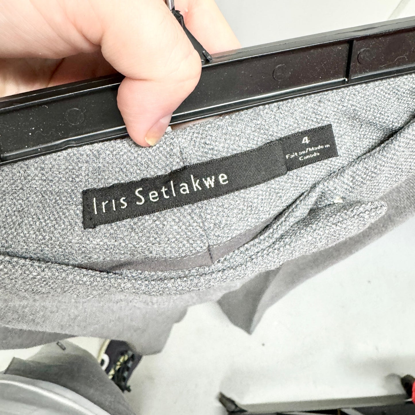 IRIS SETLAKWE Women Pull On Skinny Leg Pants Gray Pockets Size 4