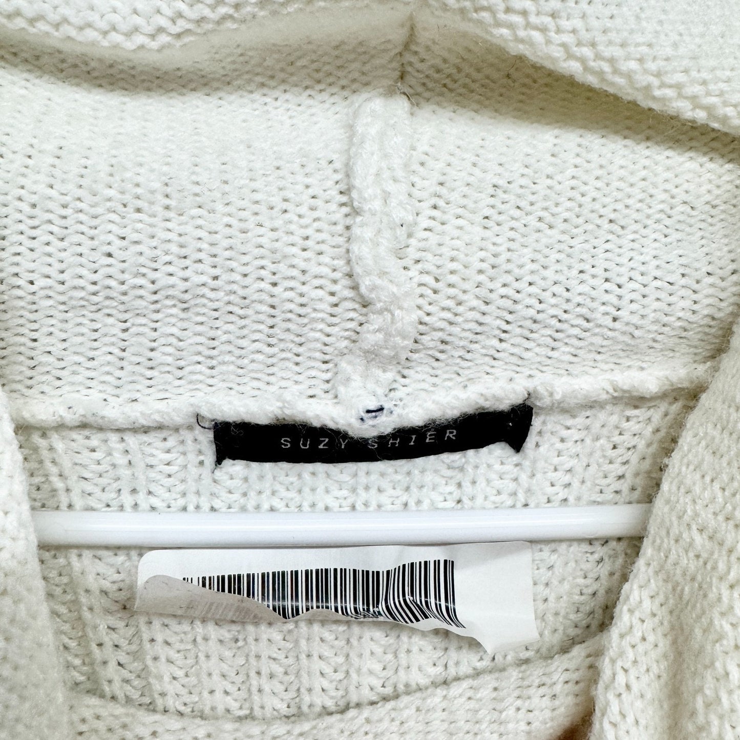 Suzy Shier Sweater Women Cream Knit Long Sleeve Turtleneck Side Slit Casual Cozy